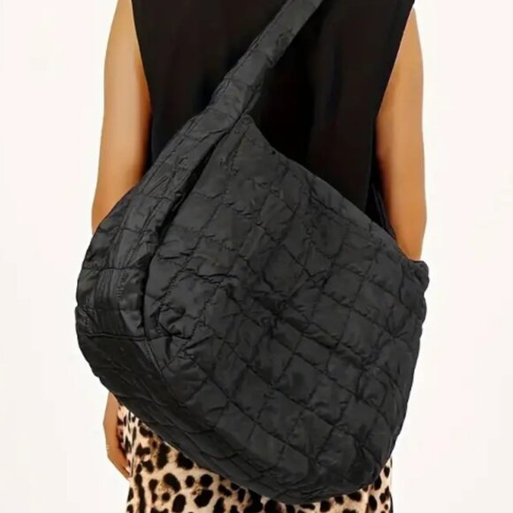 Fashionable Large Capacity Puffer Embroidered Shoulder Bag  - Black - Picture 2 of 15